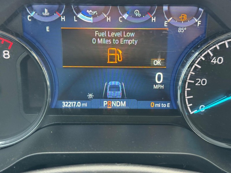 Ford F-150 Vehicle Full-screen Gallery Image 25