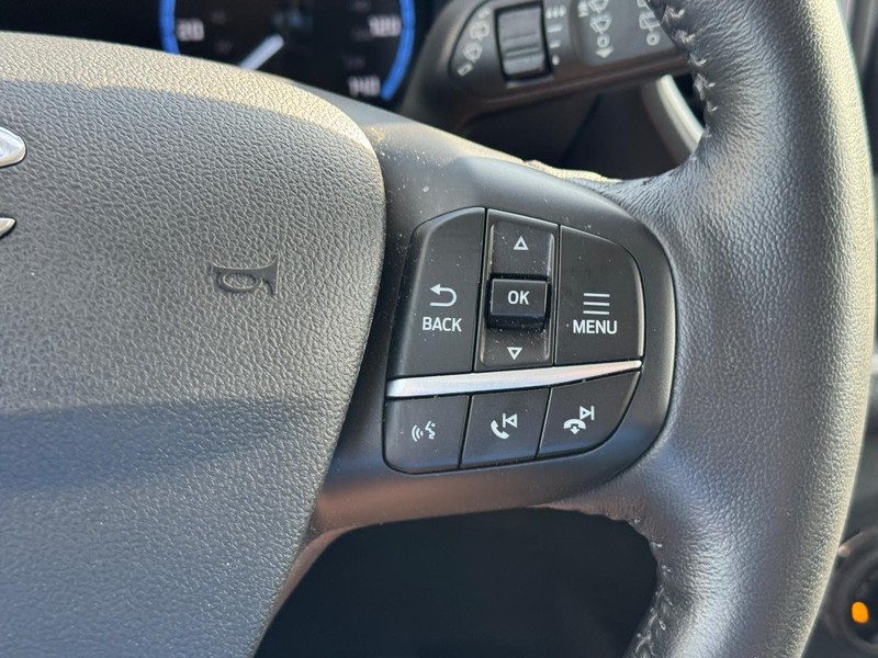 Ford Bronco Sport Vehicle Full-screen Gallery Image 18