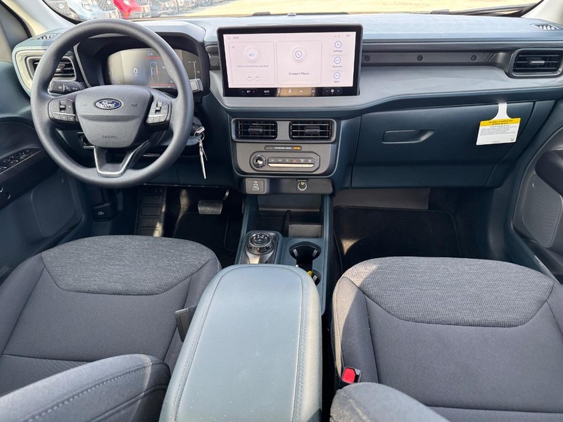Ford Maverick Vehicle Full-screen Gallery Image 14