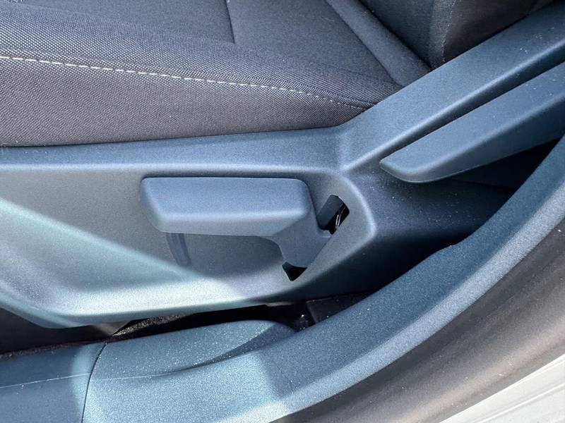 Ford Maverick Vehicle Full-screen Gallery Image 18