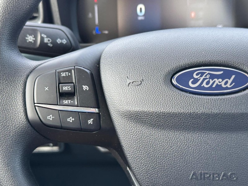 Ford Maverick Vehicle Full-screen Gallery Image 21
