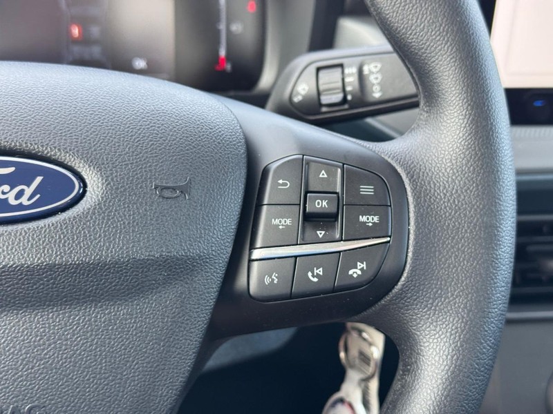Ford Maverick Vehicle Full-screen Gallery Image 22