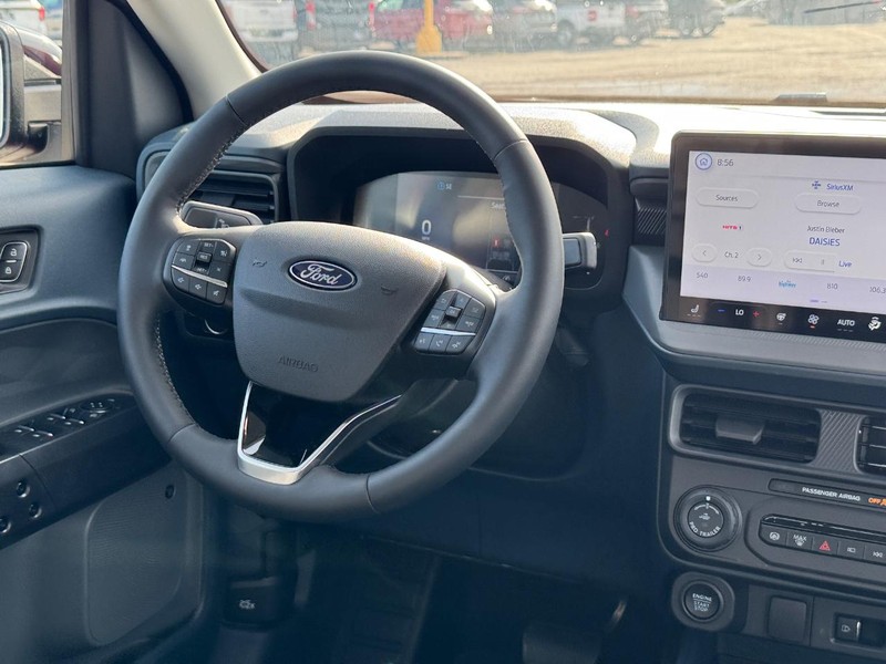 Ford Maverick Vehicle Full-screen Gallery Image 16