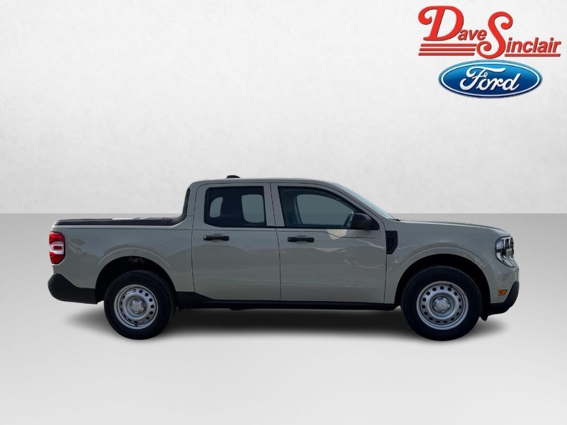 Ford Maverick Vehicle Full-screen Gallery Image 05