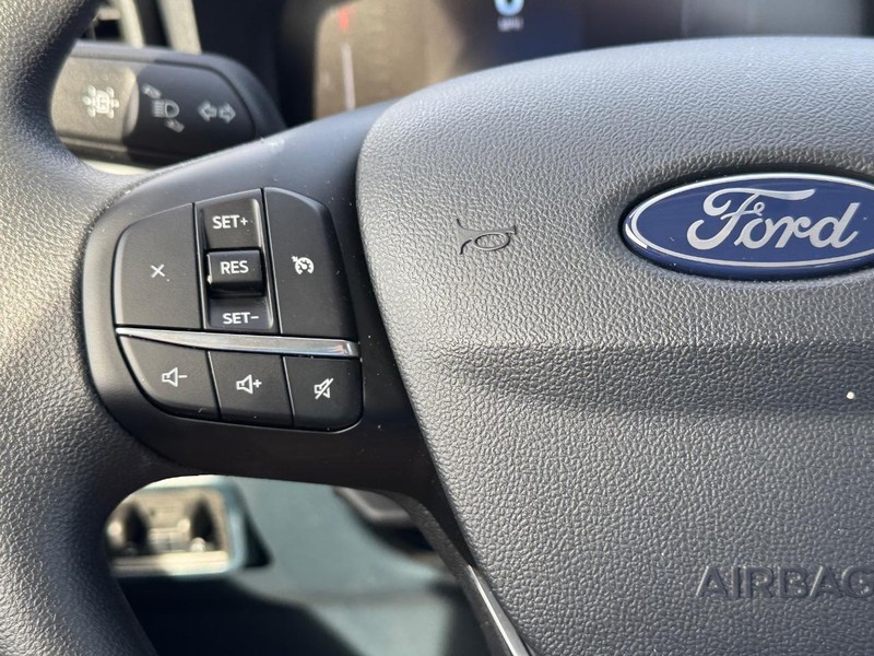 Ford Maverick Vehicle Full-screen Gallery Image 21