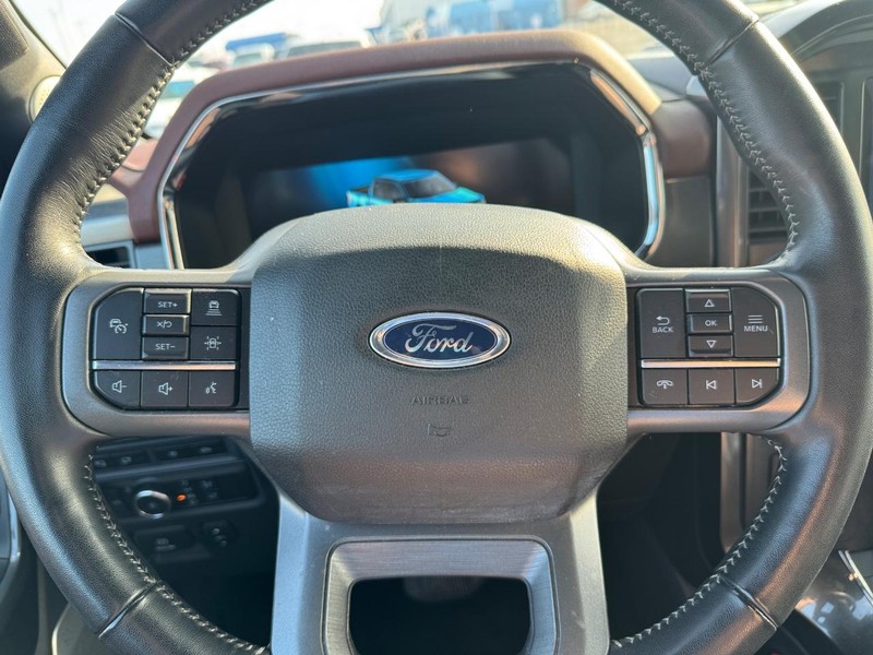 Ford F-150 Vehicle Full-screen Gallery Image 22