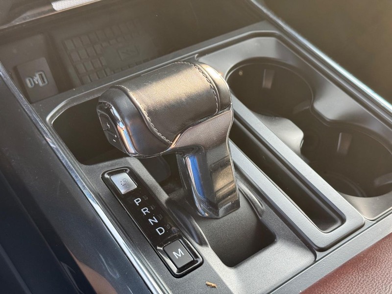 Ford F-150 Vehicle Full-screen Gallery Image 29
