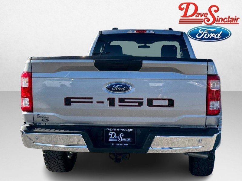 Ford F-150 Vehicle Full-screen Gallery Image 08