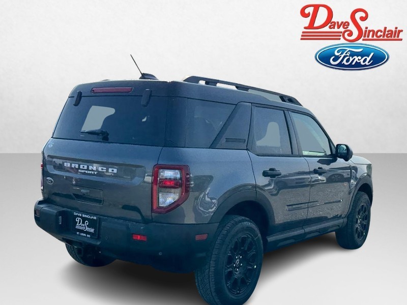 Ford Bronco Sport Vehicle Full-screen Gallery Image 07
