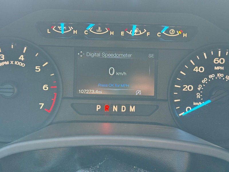 Ford F-150 Vehicle Full-screen Gallery Image 23