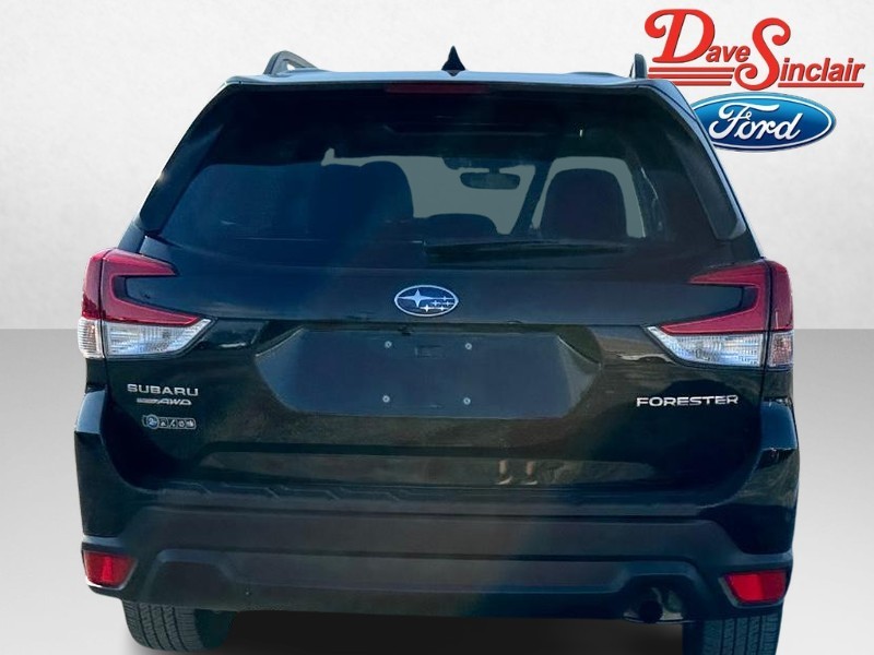 Subaru Forester Vehicle Full-screen Gallery Image 08