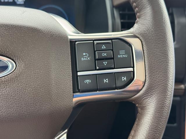 Ford Expedition Max Vehicle Full-screen Gallery Image 25
