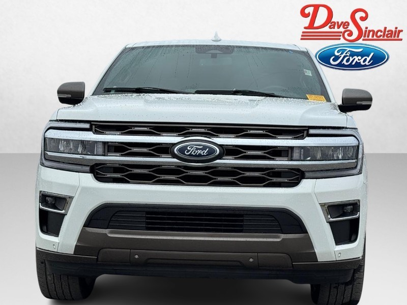Ford Expedition Max Vehicle Full-screen Gallery Image 02