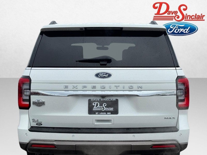 Ford Expedition Max Vehicle Full-screen Gallery Image 08