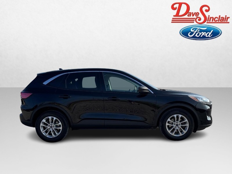 Ford Escape Vehicle Full-screen Gallery Image 05