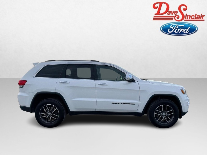 Jeep Grand Cherokee Vehicle Full-screen Gallery Image 05