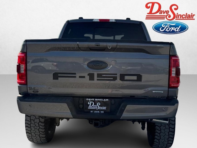 Ford F-150 Vehicle Full-screen Gallery Image 08
