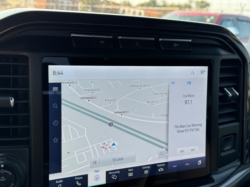 Ford F-150 Vehicle Full-screen Gallery Image 22