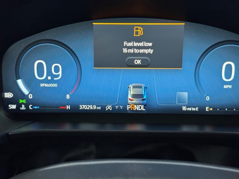 Ford Escape Vehicle Full-screen Gallery Image 26