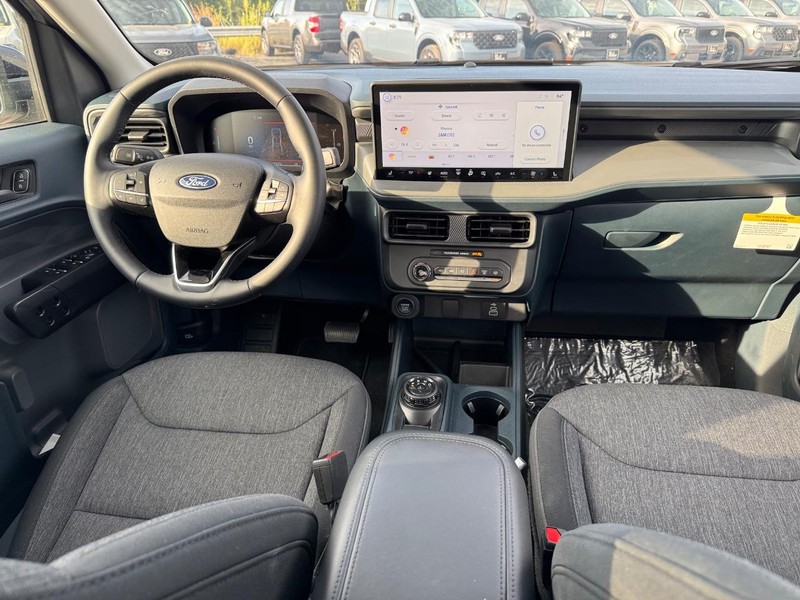 Ford Maverick Vehicle Full-screen Gallery Image 14