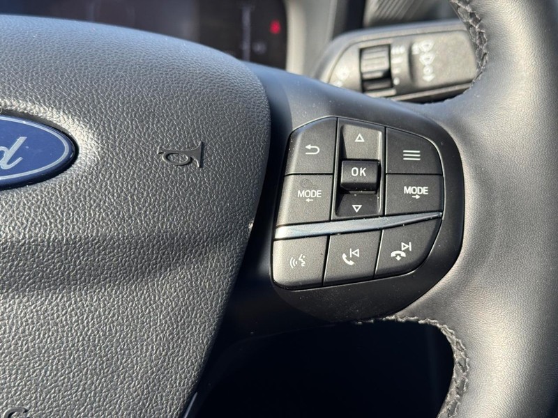 Ford Maverick Vehicle Full-screen Gallery Image 22