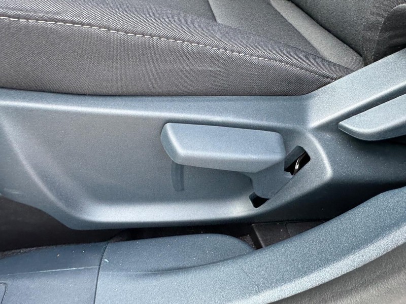 Ford Maverick Vehicle Full-screen Gallery Image 18