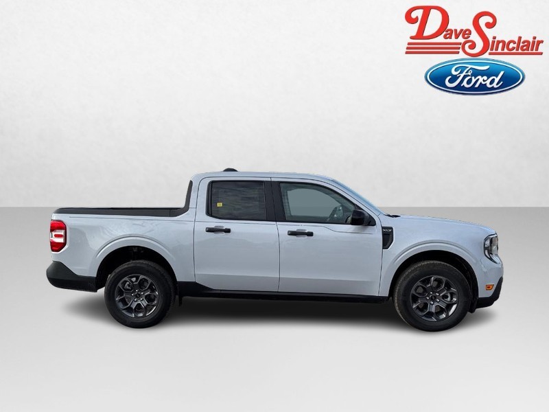 Ford Maverick Vehicle Full-screen Gallery Image 05