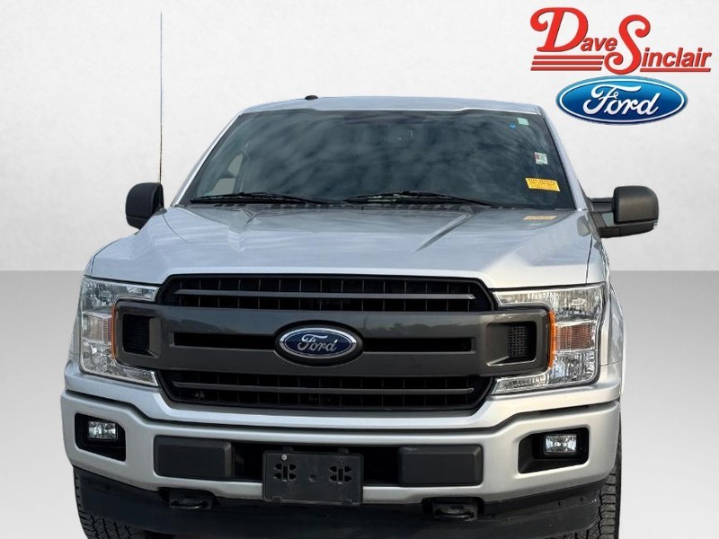 Ford F-150 Vehicle Full-screen Gallery Image 02