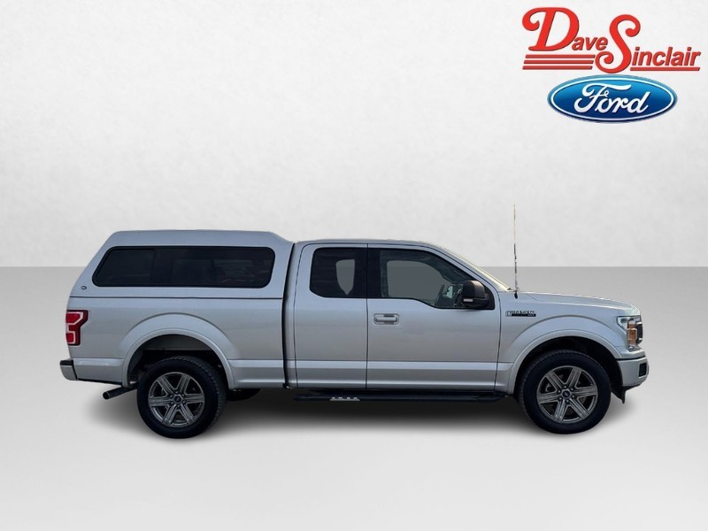 Ford F-150 Vehicle Full-screen Gallery Image 05