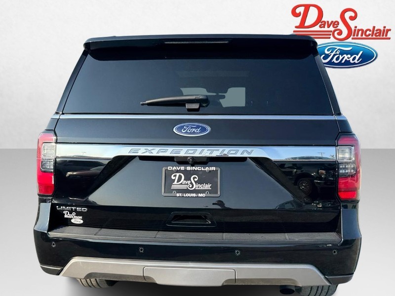 Ford Expedition Vehicle Full-screen Gallery Image 07