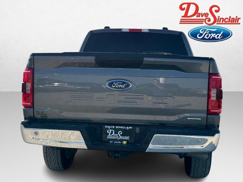 Ford F-150 Vehicle Full-screen Gallery Image 08