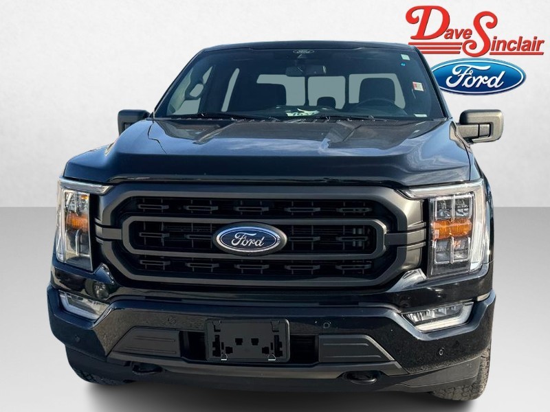 Ford F-150 Vehicle Full-screen Gallery Image 02