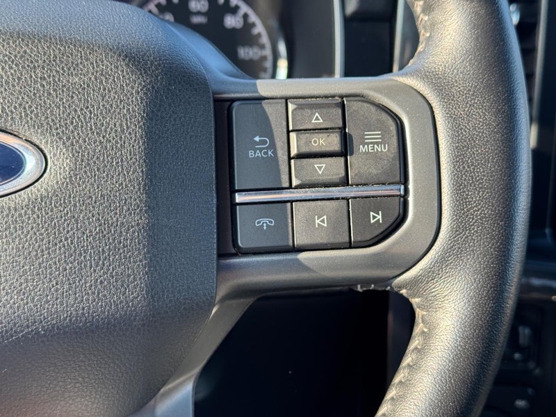 Ford F-150 Vehicle Full-screen Gallery Image 22