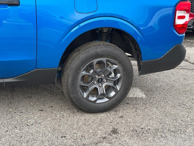 Ford Maverick Vehicle Full-screen Gallery Image 11