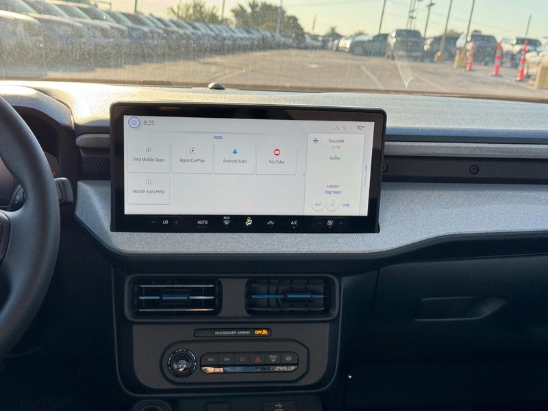 Ford Maverick Vehicle Full-screen Gallery Image 15