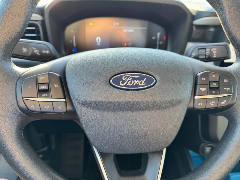 Ford Maverick Vehicle Full-screen Gallery Image 19