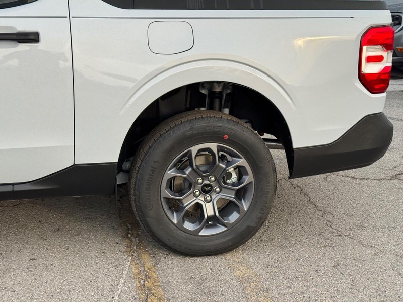 Ford Maverick Vehicle Full-screen Gallery Image 11