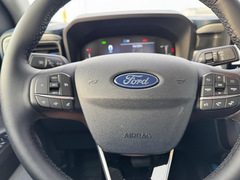 Ford Maverick Vehicle Full-screen Gallery Image 19