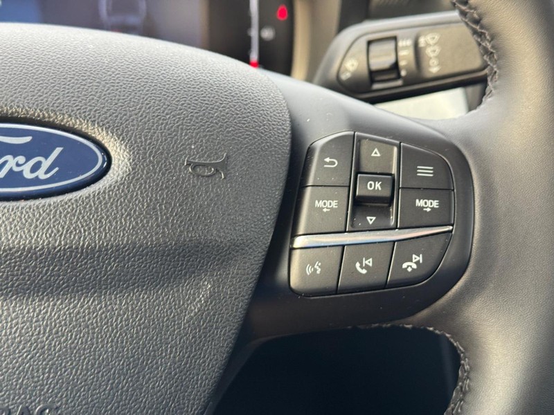 Ford Maverick Vehicle Full-screen Gallery Image 21