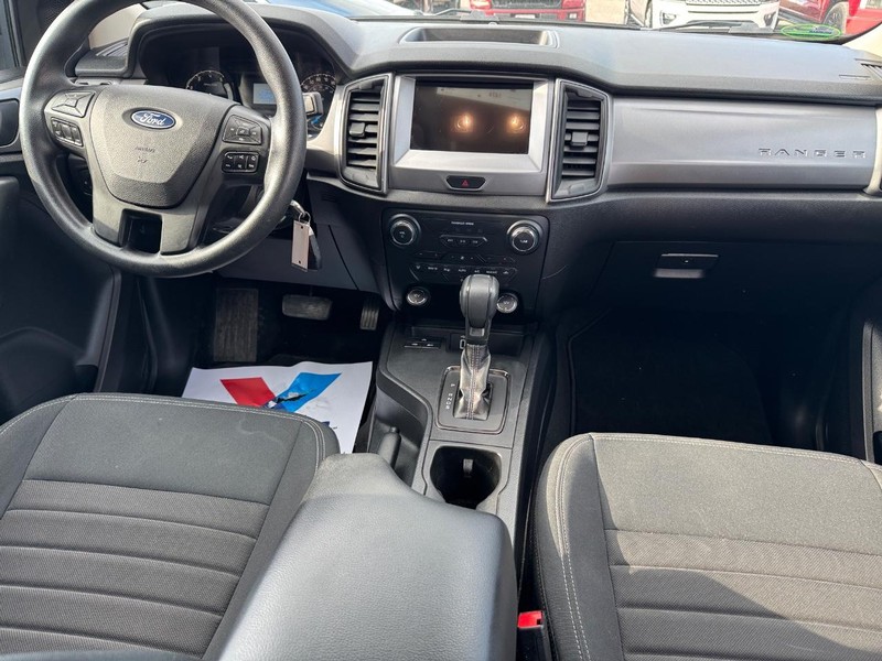 Ford Ranger Vehicle Full-screen Gallery Image 16
