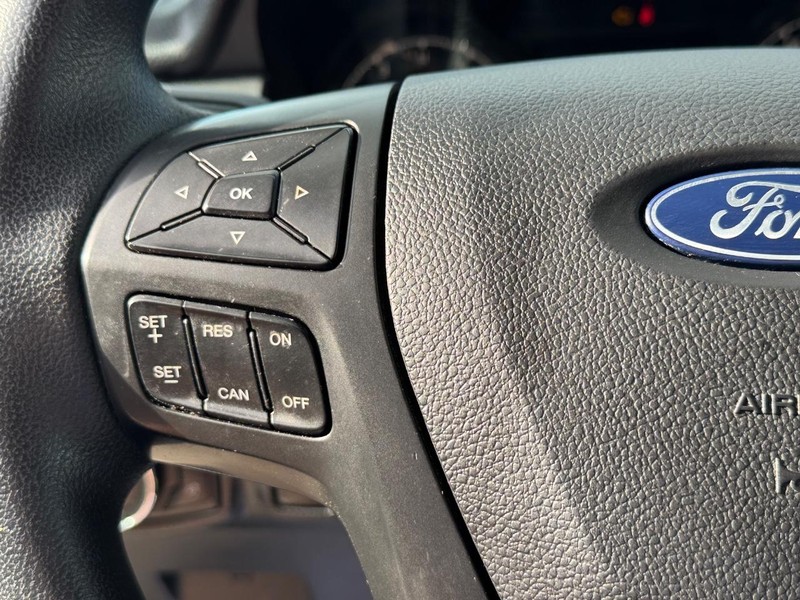 Ford Ranger Vehicle Full-screen Gallery Image 22