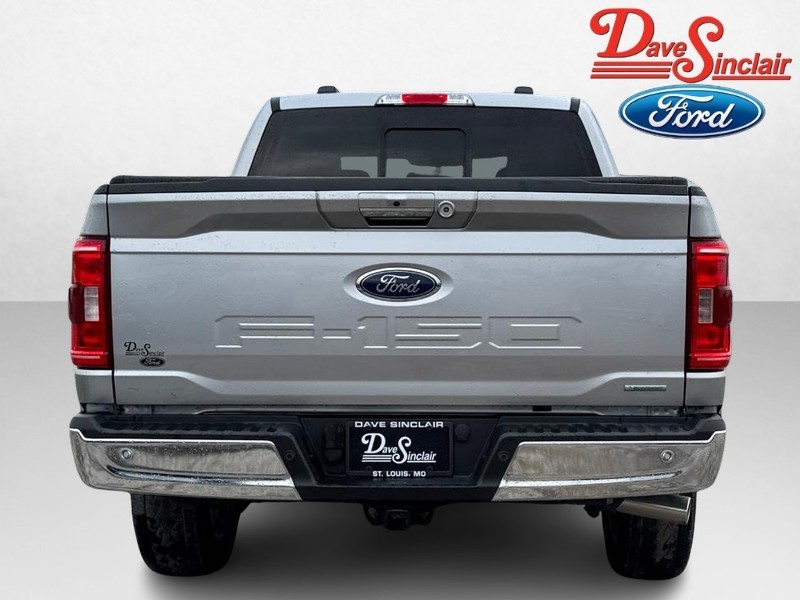 Ford F-150 Vehicle Full-screen Gallery Image 08