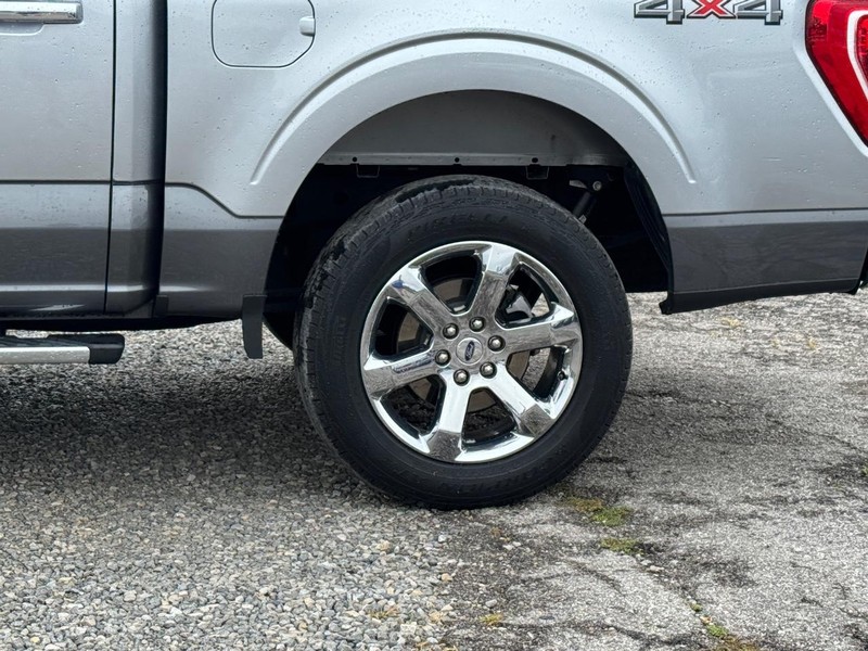 Ford F-150 Vehicle Full-screen Gallery Image 11