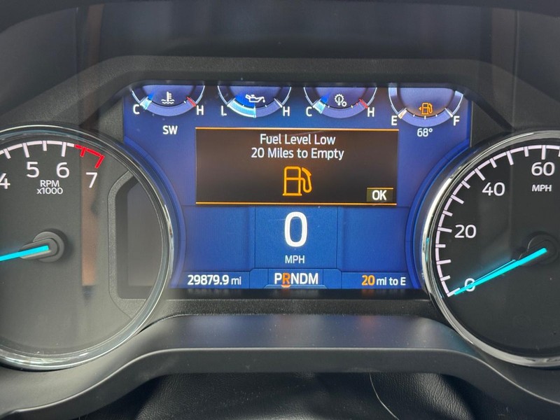 Ford F-150 Vehicle Full-screen Gallery Image 24