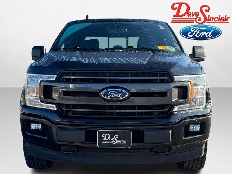 Ford F-150 Vehicle Full-screen Gallery Image 02