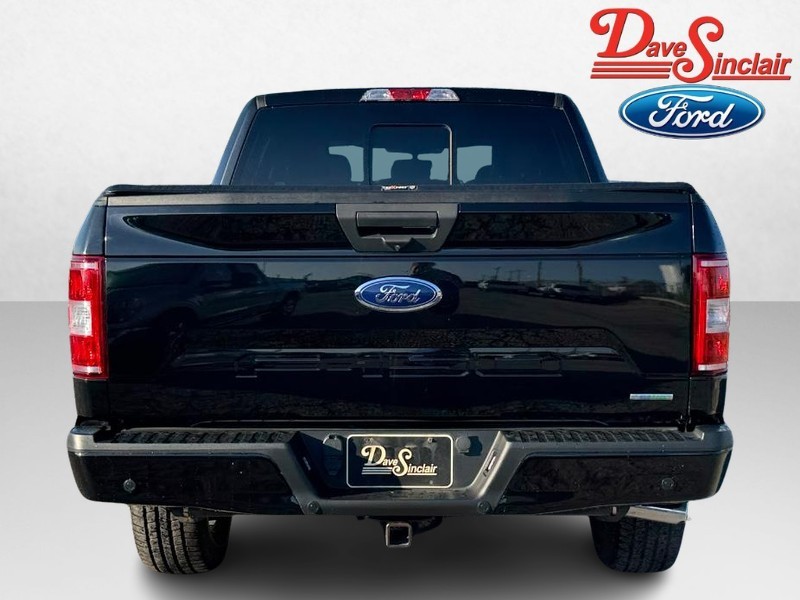 Ford F-150 Vehicle Full-screen Gallery Image 08
