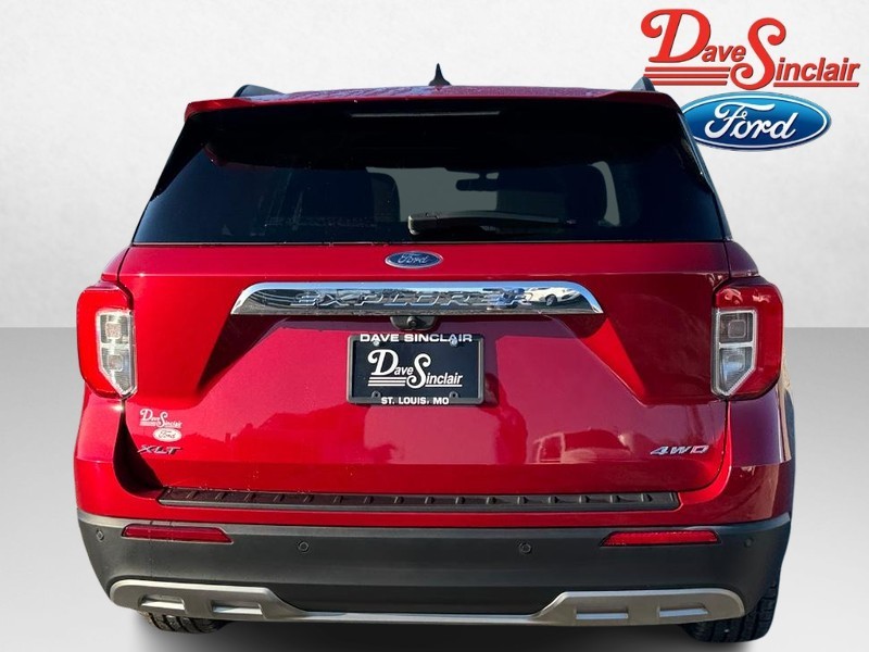 Ford Explorer Vehicle Full-screen Gallery Image 08