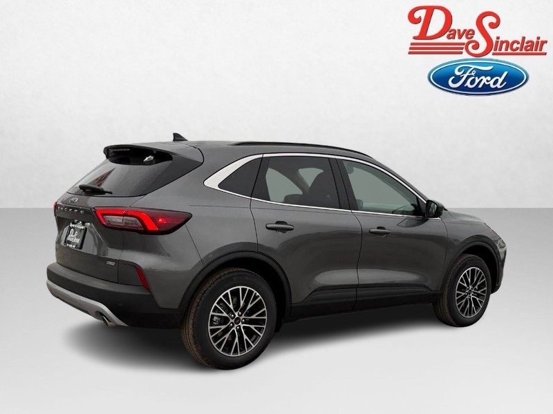 Ford Escape Vehicle Full-screen Gallery Image 07