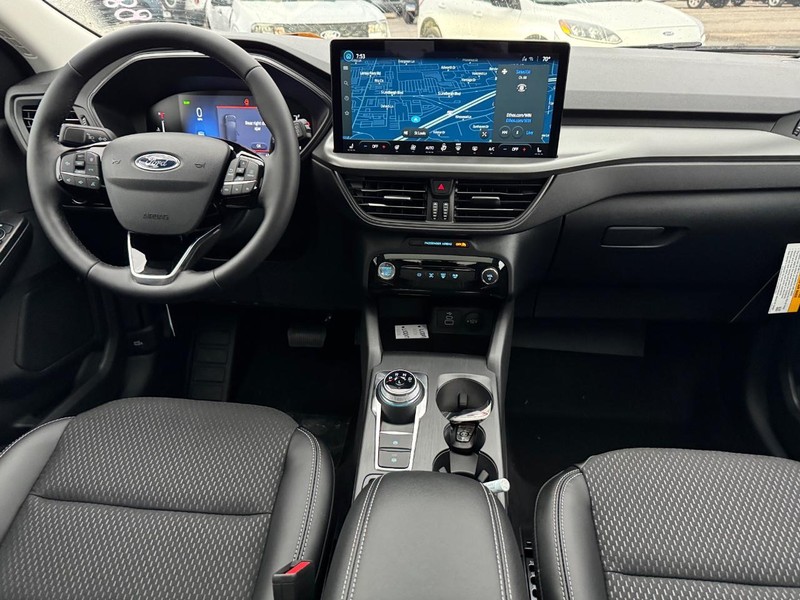 Ford Escape Vehicle Full-screen Gallery Image 15