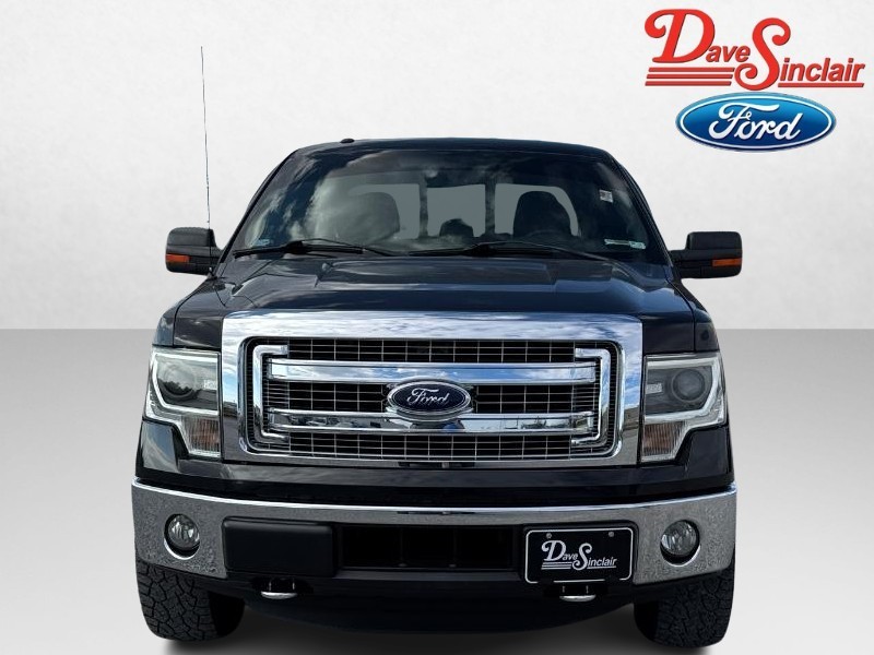 Ford F-150 Vehicle Full-screen Gallery Image 02